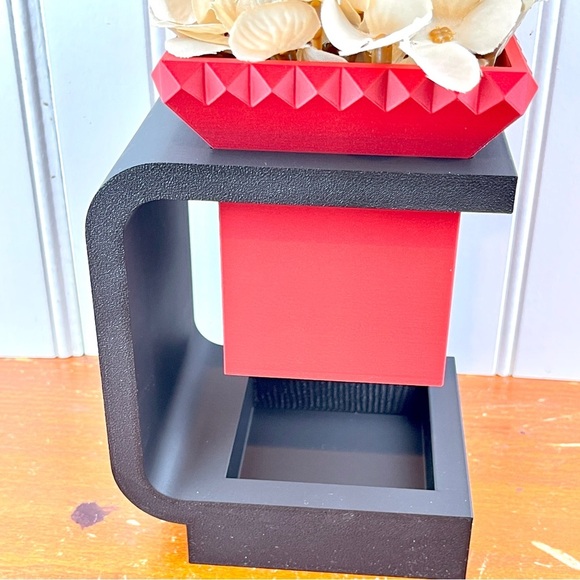 The Daka Planter with Stand, Indoor Flower Pot, Succulent - Picture 2 of 10